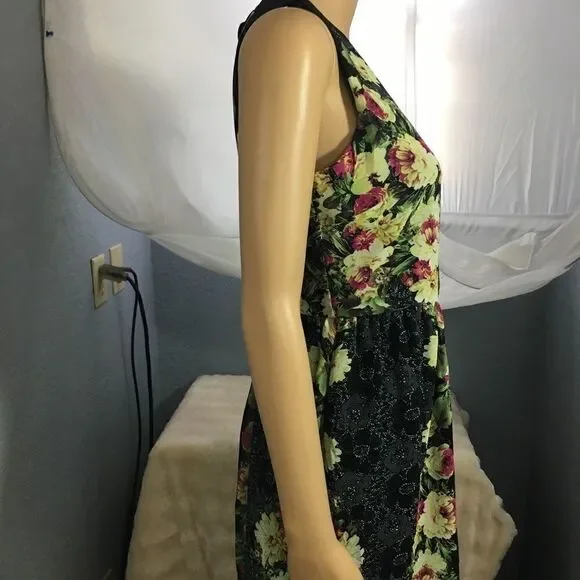 Forever 21 Dress Black with Flowers Sz  Small - Picture 2 of 4